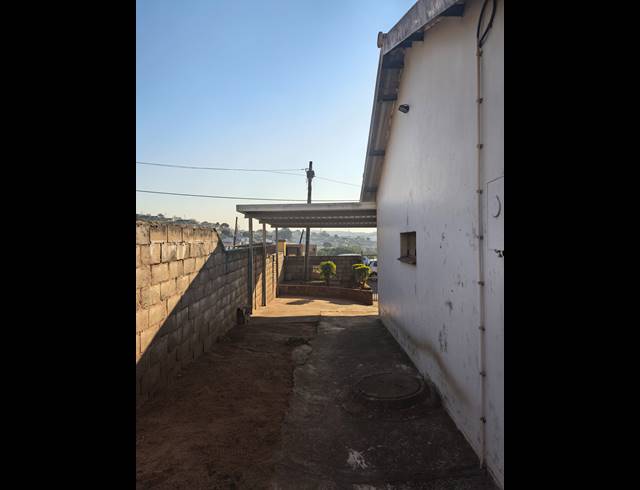 4 BEDROOM HOUSE TO LET IN UMLAZI V